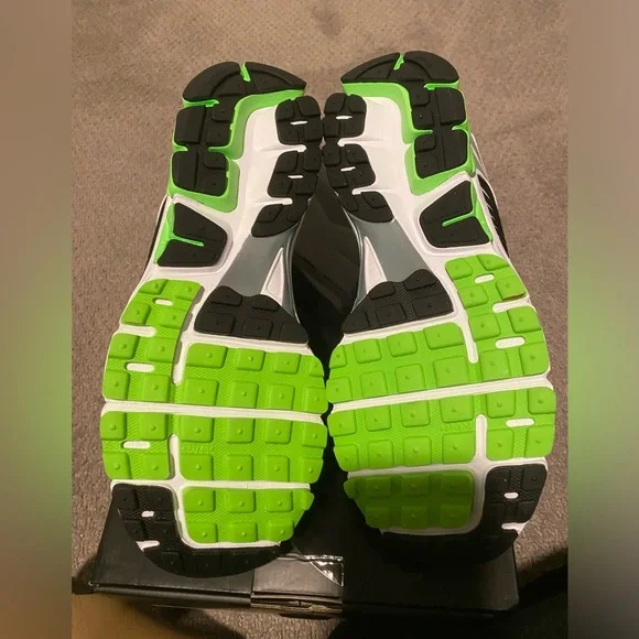 Nike Vomero 5 - Picture 5 of 5